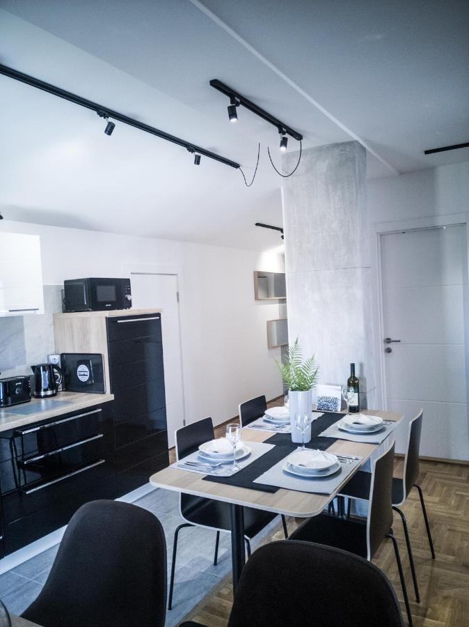 Raw Industrial City Apartment Subotica Exterior foto